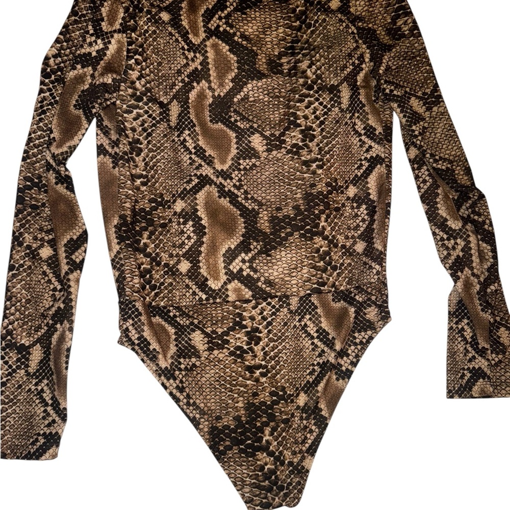 Zara Beige Snake Print Top - Picture 4 of 8